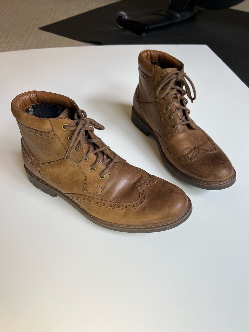 Clarks Men's Brown Leather Chukka Wingtip Lace-Up Boots